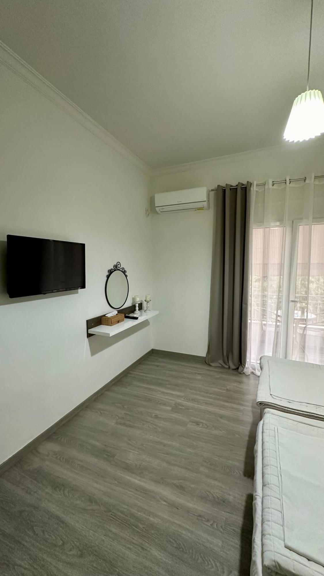Kris Boy Apartment Athens Exterior photo